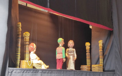 Eine schöne Tradition: Puppenspieler und Märchenerzählerin wieder zu Besuch